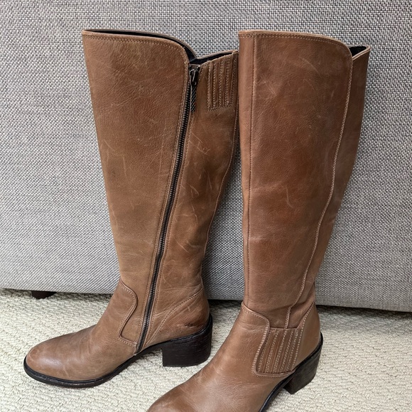 Donald Pliner “Envy” Tan  Knee-High Leather Boots size 8.5 - Picture 3 of 11